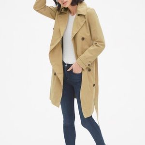 3/$25 GAP Classic Pleated Tie Waist Trench Coat